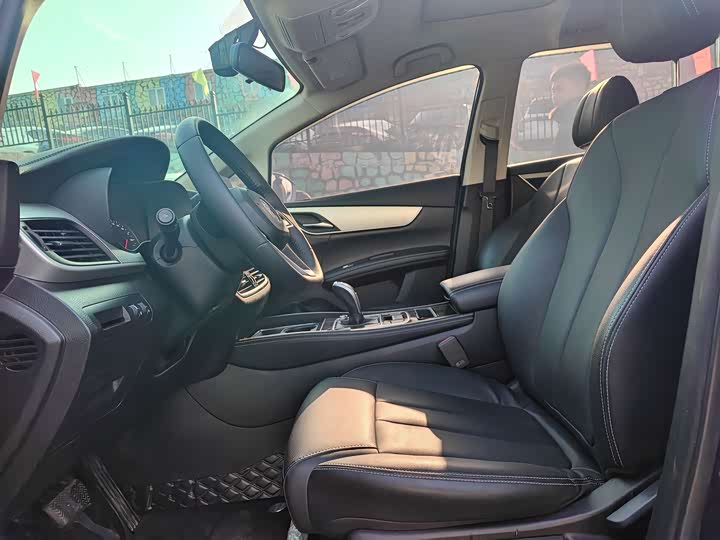 BYD Song Max 2021 2021款 升级版 1.5T 自动豪华型 6座