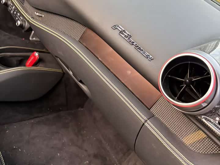 Ferrari F8 2020 2020款 Spider 3.9T V8