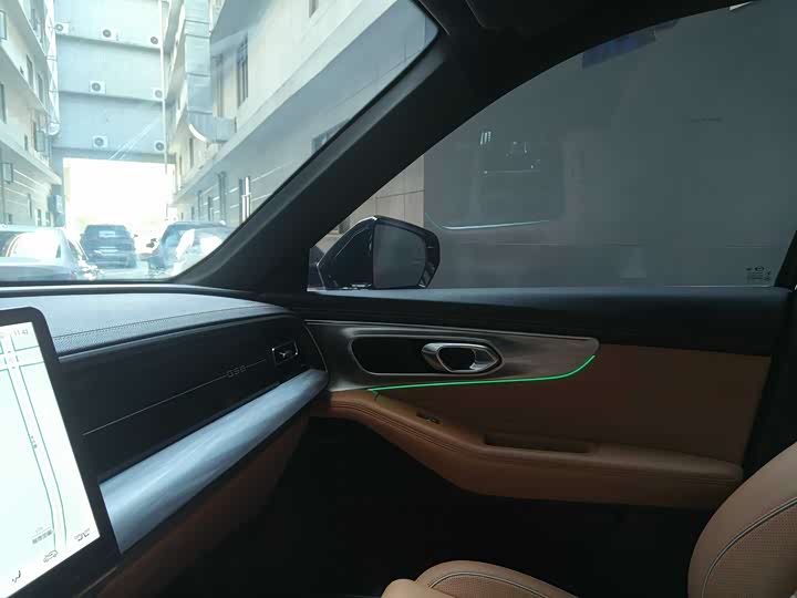 GAC Trumpchi GS8 2025 2025款 领航系列 2.0TGDI 两驱豪华版 5座