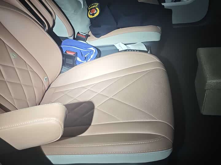 BAIC Arcfox Kaola 2023 2023款 家庭版