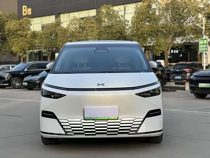 XPeng X9 2025 2025款 纯电 650长续航 Max