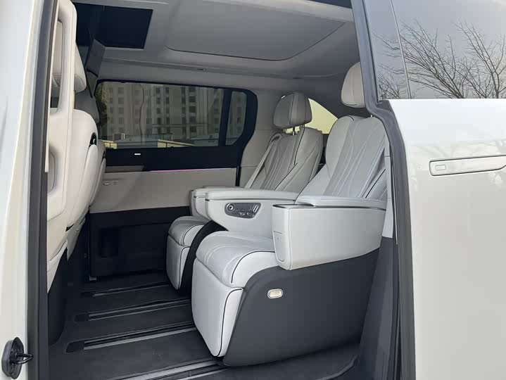 XPeng X9 2025 2025款 纯电 650长续航 Max