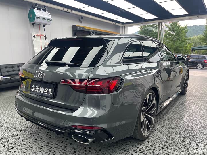 Audi RS 4 2021 2021款 RS4 Avant 暗金版
