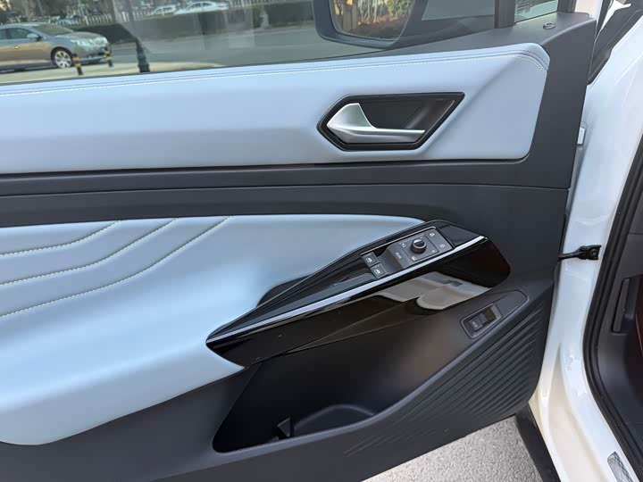 2025 Volkswagen ID.4 X