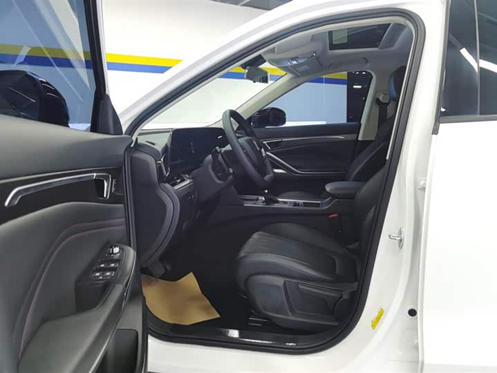 Bestune T55 2023 2023款 1.5T 自动飞跃款