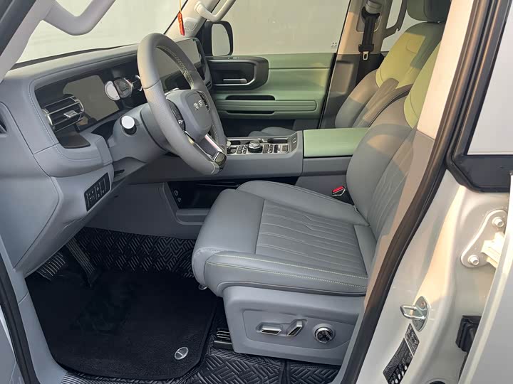 BAIC Beijing BJ40 2024 2024款 2.0D 全新刀锋英雄穿越者