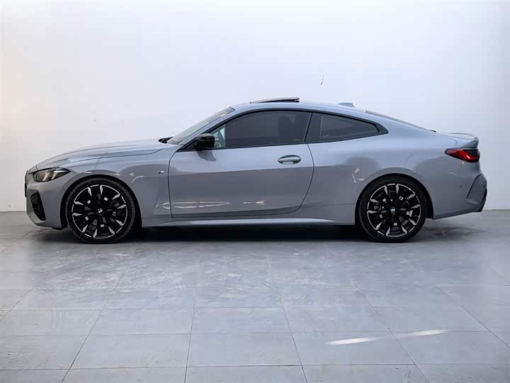BMW 4 Series 2024 2024款 430i M运动曜夜套装