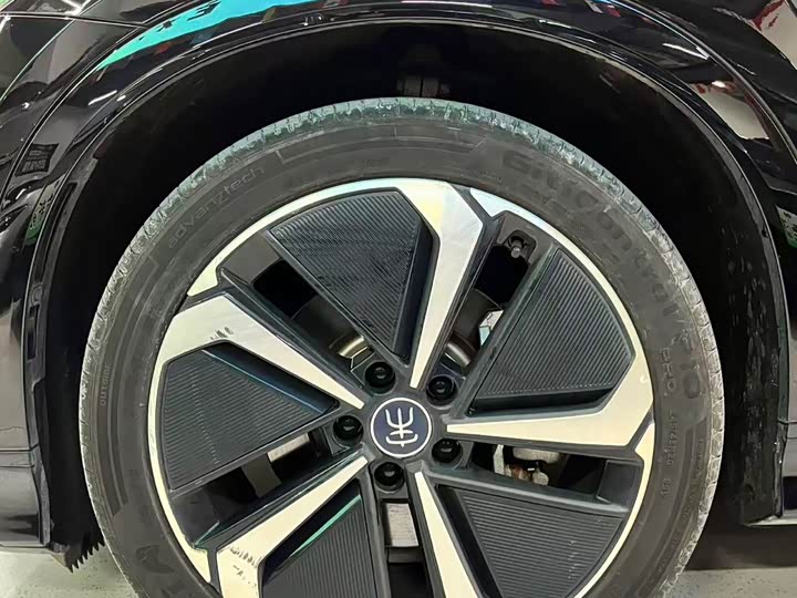 BYD Song L 2025 2025款 智驾版 662km 激光雷达卓越型