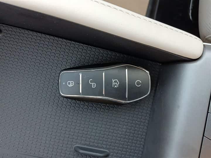 BYD Yuan Up 2025 2025款 智驾版 401KM 领先型