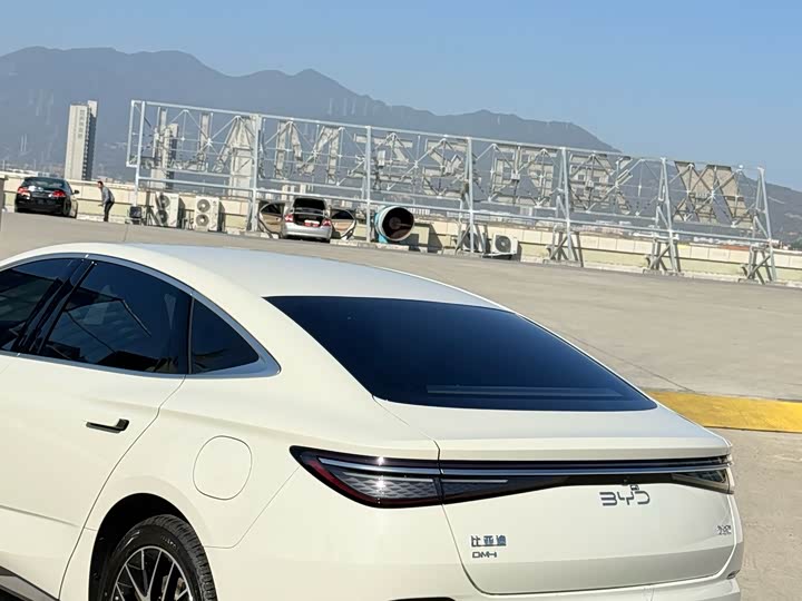 BYD Seal 07 DM-i Hybrid 2025 2025款 DM-i 1.5L 125km 精英型