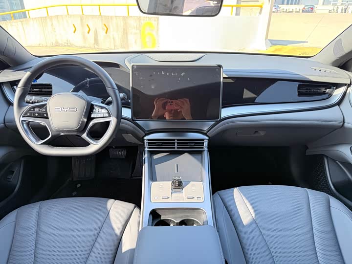 BYD Seal 07 DM-i Hybrid 2025 2025款 DM-i 1.5L 125km 精英型