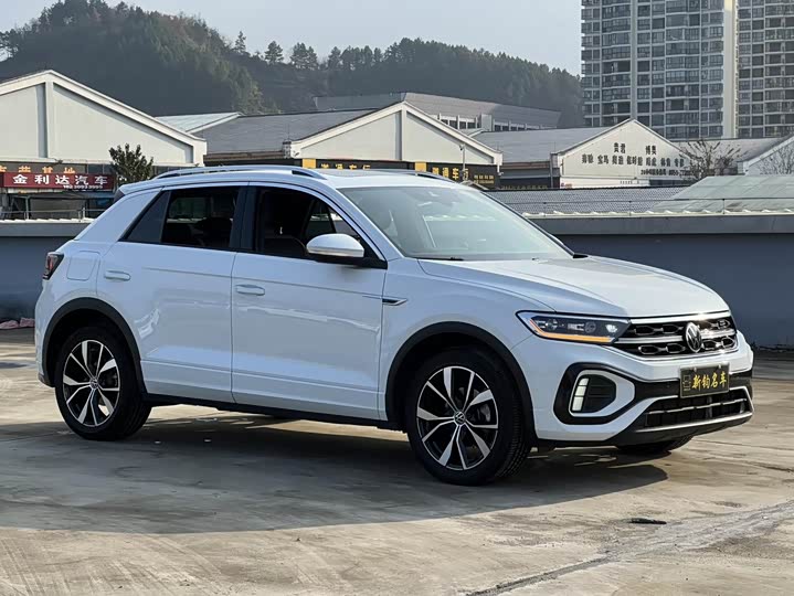 Volkswagen T-Roc 2023 2023款 300TSI DSG两驱辰光版