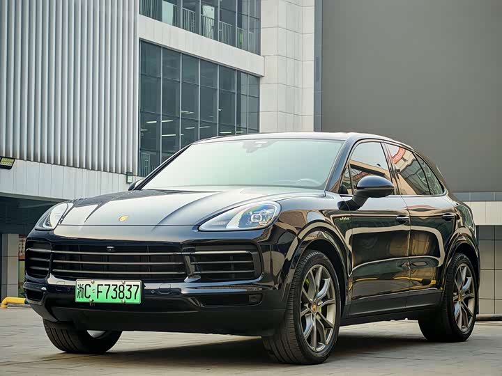 Porsche Cayenne Hybrid 2023 2023款 Cayenne E-Hybrid 2.0T 铂金版