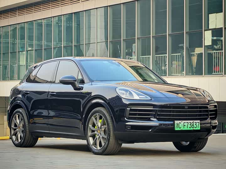 Porsche Cayenne Hybrid 2023 2023款 Cayenne E-Hybrid 2.0T 铂金版
