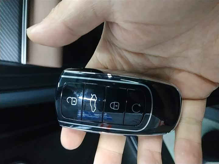 Chery Tiggo 8L 2024 2024款 2.0T 两驱尊贵版 5座