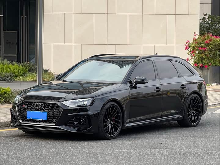 Audi RS 4 2022 2022款 RS4 Avant 暗金版