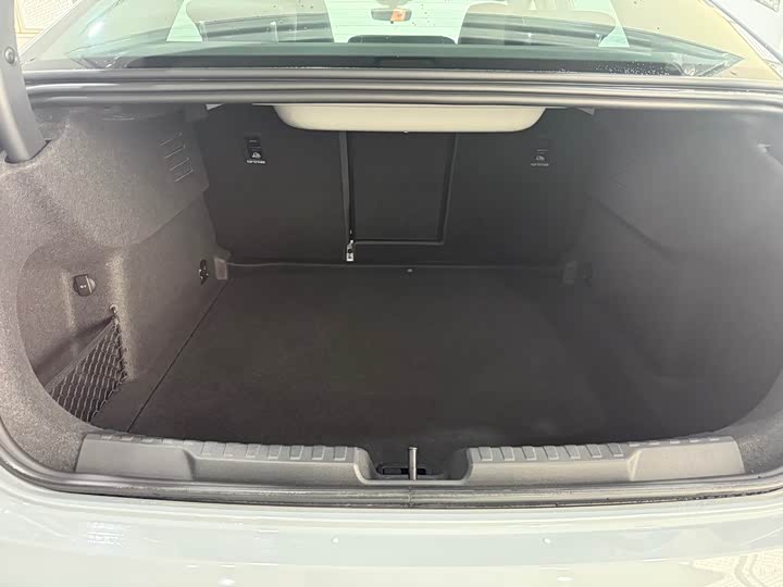 Audi A3 2025 2025款 A3L Limousine 35TFSI 飞驰尊享型