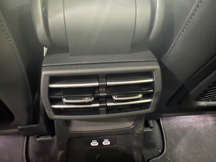 Audi A3 2025 2025款 A3L Limousine 35TFSI 飞驰尊享型