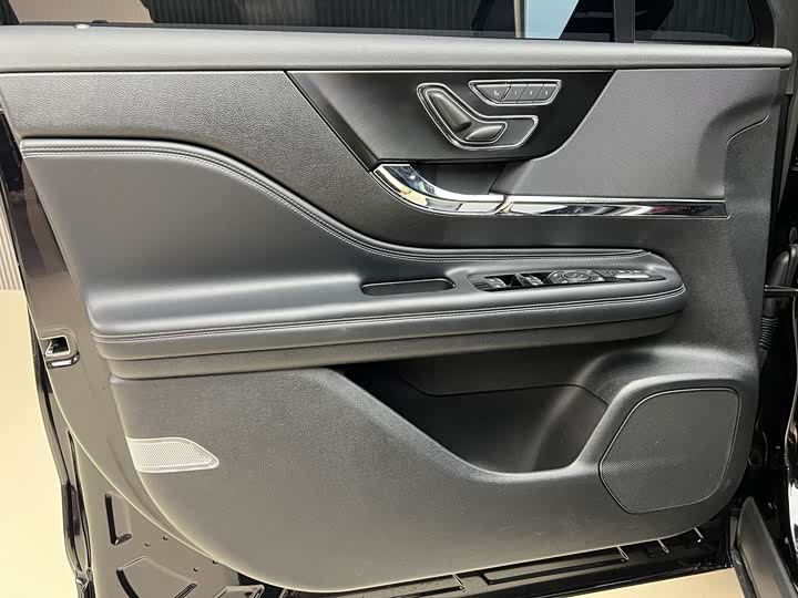 Lincoln Corsair 2024 2024款 2.0T 两驱尊享版