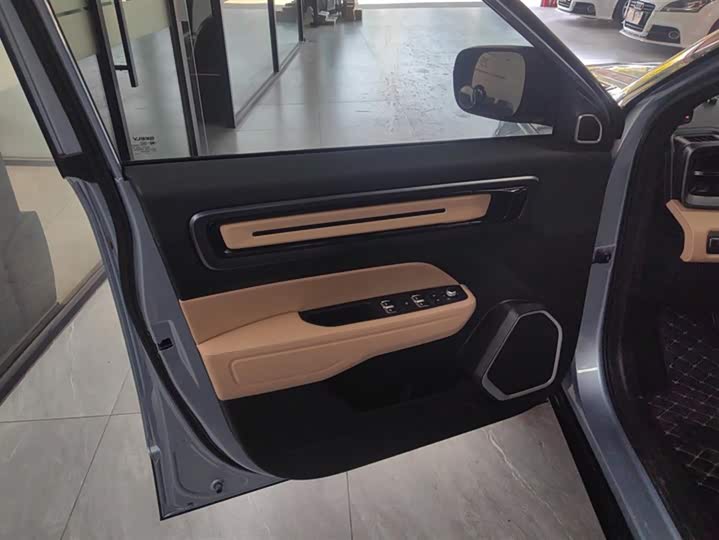 Geely Icon 2023 2023款 1.5TD 巧克力醇臻版