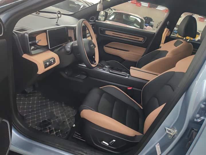 Geely Icon 2023 2023款 1.5TD 巧克力醇臻版