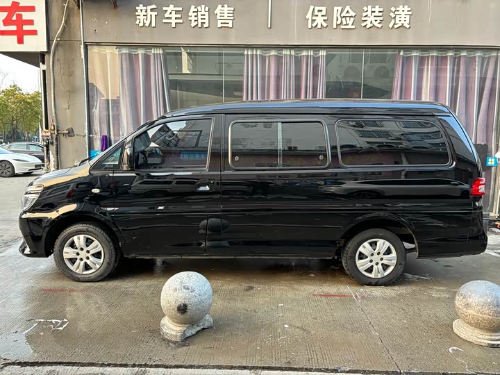 Dongfeng Forthing Lingzhi M5 2024 2024款 M5L 1.5T 手动基本型 7座