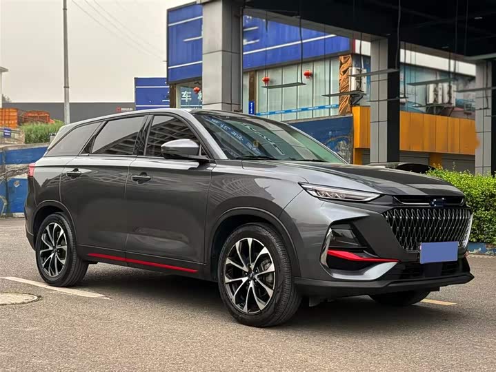 Changan Oshan X7 Plus 2023 2023款 畅享版 1.5T自动尊贵型 7座