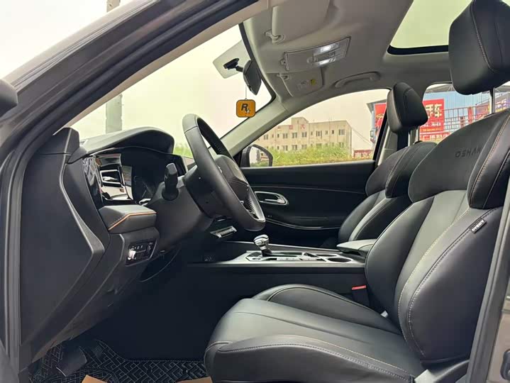 Changan Oshan X7 Plus 2023 2023款 畅享版 1.5T自动尊贵型 7座