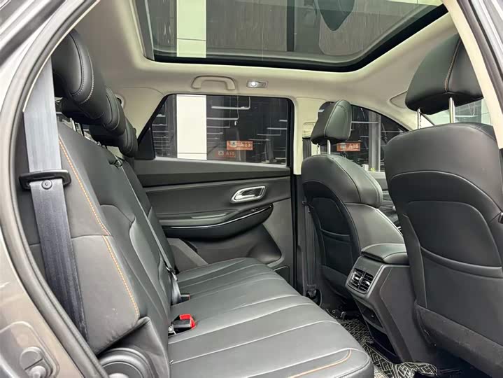 Changan Oshan X7 Plus 2023 2023款 畅享版 1.5T自动尊贵型 7座