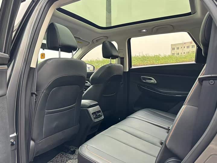 Changan Oshan X7 Plus 2023 2023款 畅享版 1.5T自动尊贵型 7座