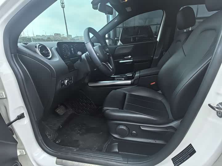 Mercedes-Benz B-Class 2022 2022款 B 200 时尚型