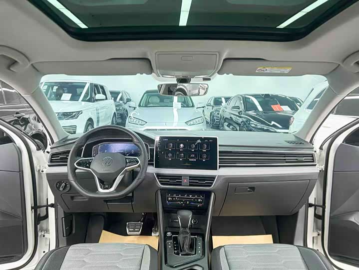 Volkswagen Tiguan X 2022 2022款 330TSI 两驱旗舰版