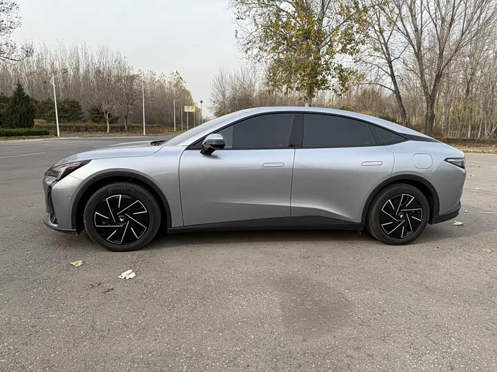 BAIC Arcfox Alpha S5 2025 2025款 改款 560PRO 185kW