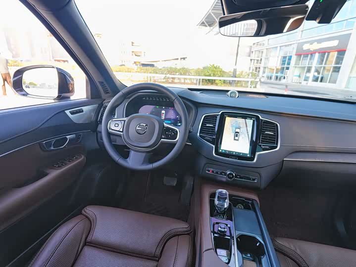 Volvo XC90 2025 2025款 B6 智逸豪华版 7座