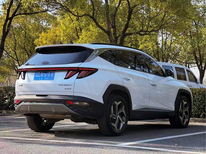 Hyundai Tucson L 2023 2023款 途胜L 1.5T 自动两驱DLX豪华版