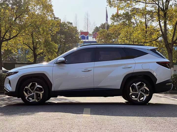 Hyundai Tucson L 2023 2023款 途胜L 1.5T 自动两驱DLX豪华版