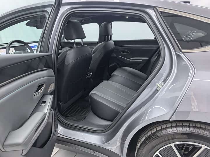 BYD Qin Plus 2025 2025款 DM-i 智驾版 120KM超越型