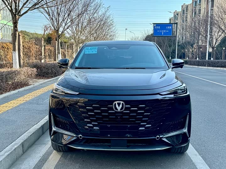 Changan UNI-K 2023 2023款 2.0T 两驱悦享型