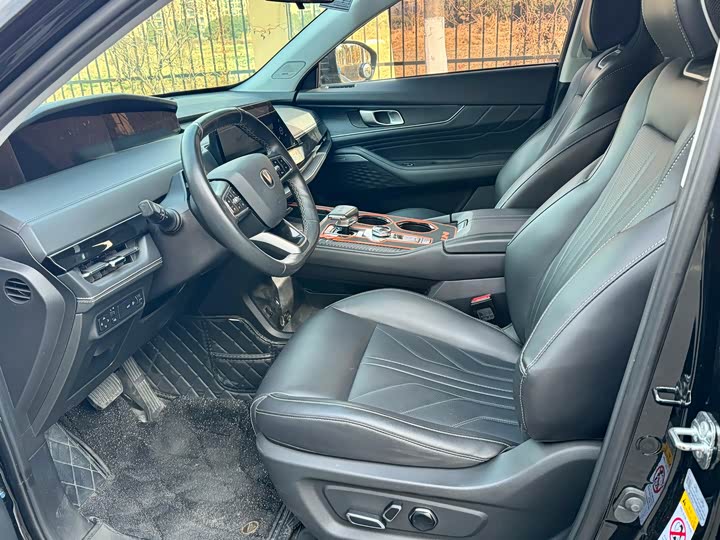 Changan UNI-K 2023 2023款 2.0T 两驱悦享型