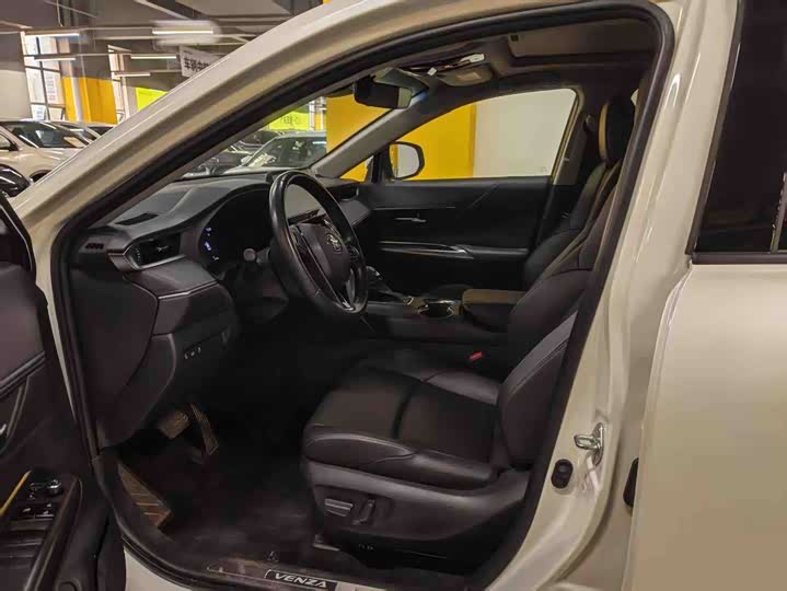 Toyota Venza 2023 2023款 2.0L CVT两驱豪华版