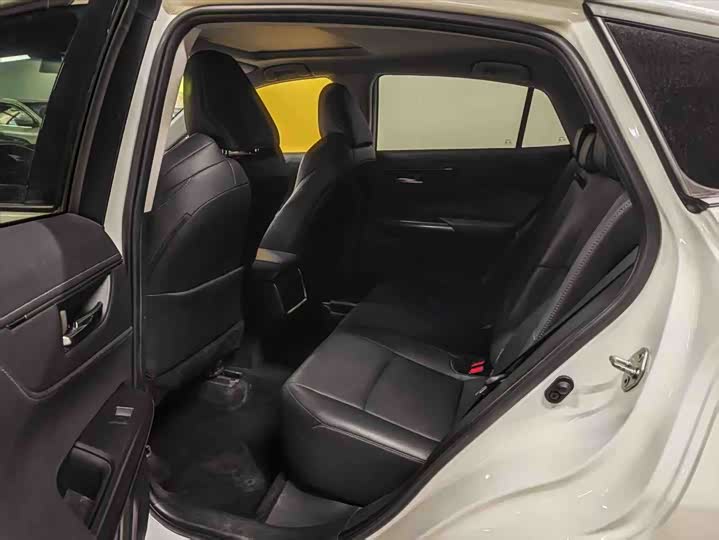 Toyota Venza 2023 2023款 2.0L CVT两驱豪华版