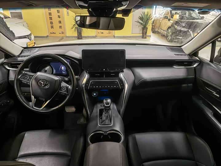 Toyota Venza 2023 2023款 2.0L CVT两驱豪华版
