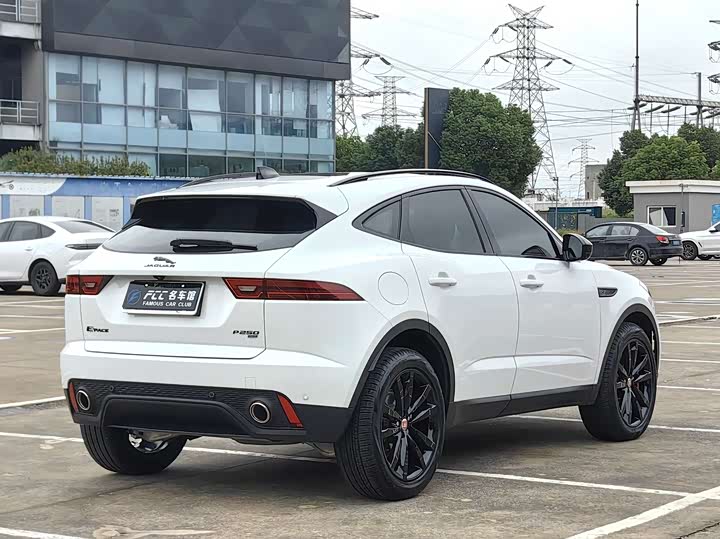 Jaguar E-Pace 2024 2024款 耀黑运动版 R-DYNAMIC SE BLACK