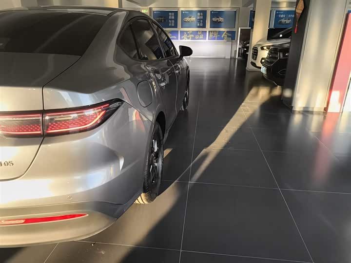 BYD Seal 05 DM-i Hybrid 2025 2025款 DM-i 智驾版 55KM豪华型