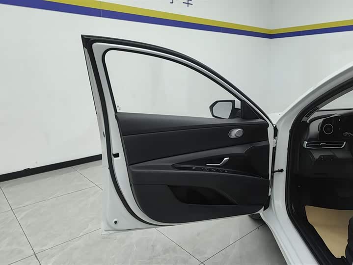 Hyundai Elantra N line 2023 2023款 1.5L CVT GLS领先版