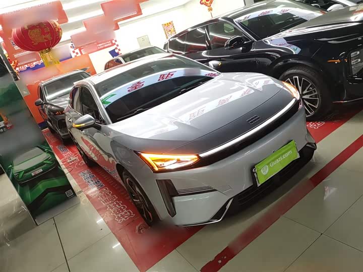 Geely Galaxy L6 2025 2025款 EM-i 140km 星舰版