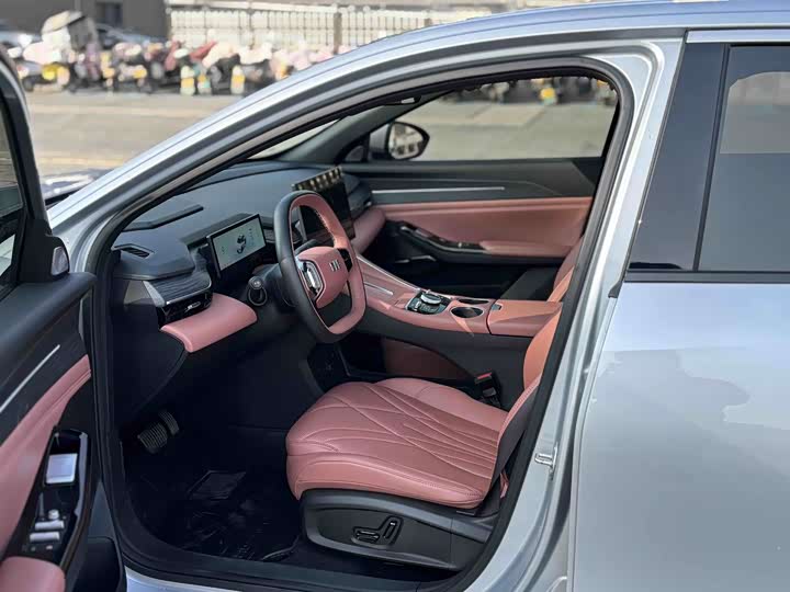 Geely Galaxy L6 2025 2025款 EM-i 140km 星舰版