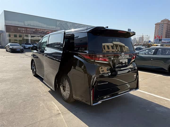 2025 Toyota Vellfire
