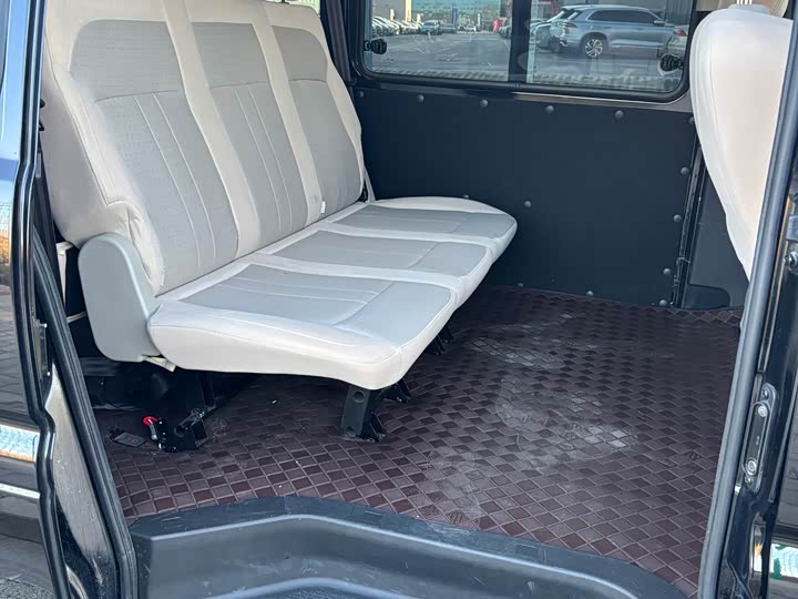 Dongfeng Forthing Lingzhi M5 2023 2023款 M5L 1.6L 基本型 5座