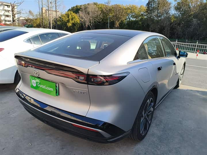 Mazda EZ-6 2024 2024款 增程200智尊版